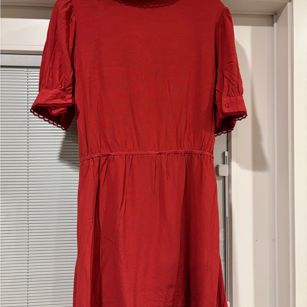 Aritzia New Aki Sunday Best Red Midi Dress with Collar M - Picture 3 of 3